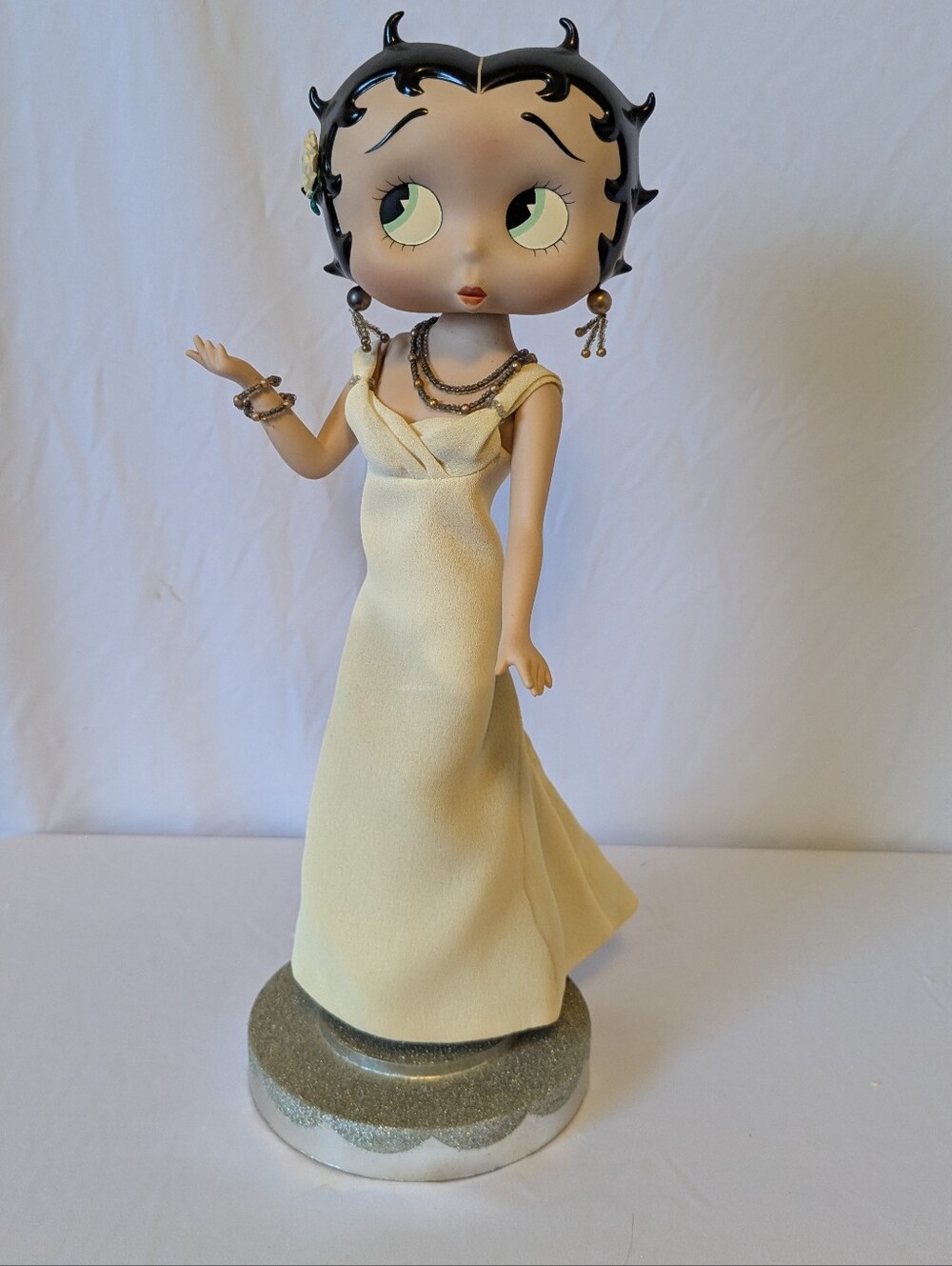 Vintage Danbury Mint Betty Boop "Irresistible" Porcelain Collector Doll